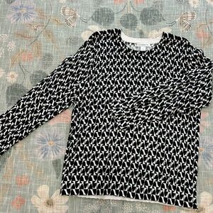 Liz Claiborne Black and Cream Geometric Top